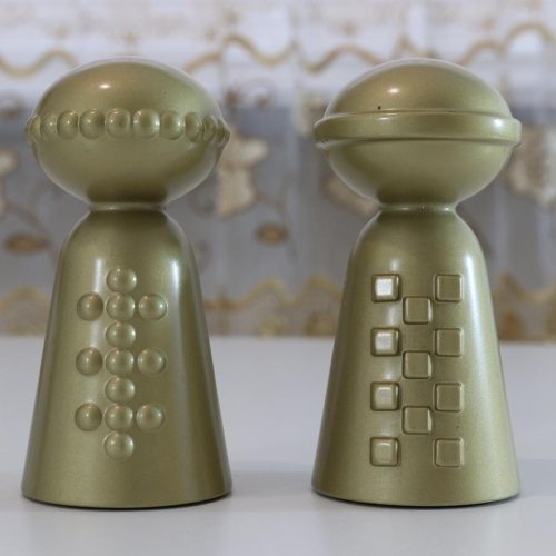 2 figuriner, IKEA dekoration "KUNGÖRA" 2017