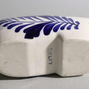 Dekorativ keramiktoffel från Delft – Klassisk blåvit design