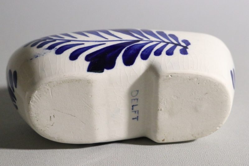 Dekorativ keramiktoffel från Delft – Klassisk blåvit design