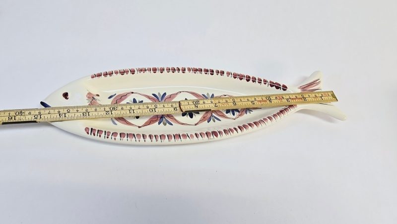 Unikt fiskformat fat från Jie Gantofta – 38x12 cm
