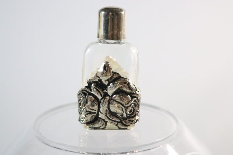 parfymflaska glas & metall