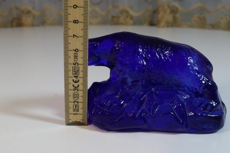 Figurin, isbjörn, färgat glas