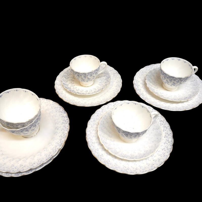 Elegant Teservis från Tuscan Fine English Bone China – För en Ljuvlig Servering