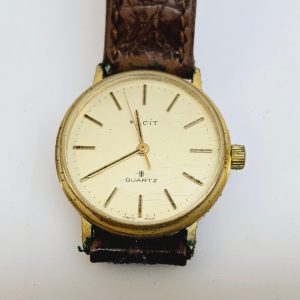 Elegant vintageklocka från FACIT – Swiss Made Quartz