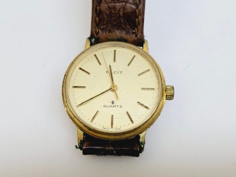 Elegant vintageklocka från FACIT – Swiss Made Quartz