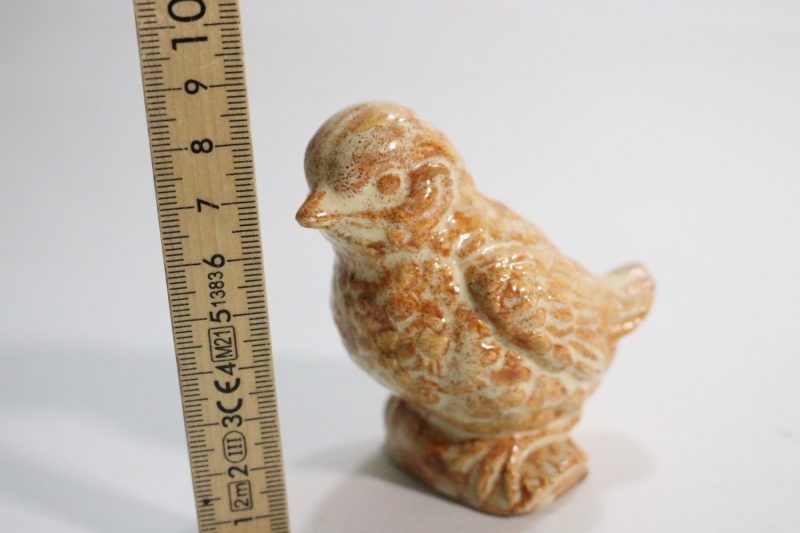 Keramisk Fågelfigur – Handgjord Charm, 8,5 cm