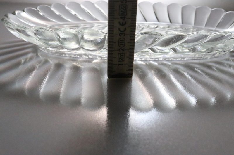 Glasfat i pressglas, 23,5cm