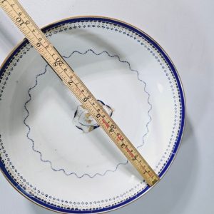 Kinesisk exportporslin armoriell middagstallrik, vapenporslin, cirka 1800