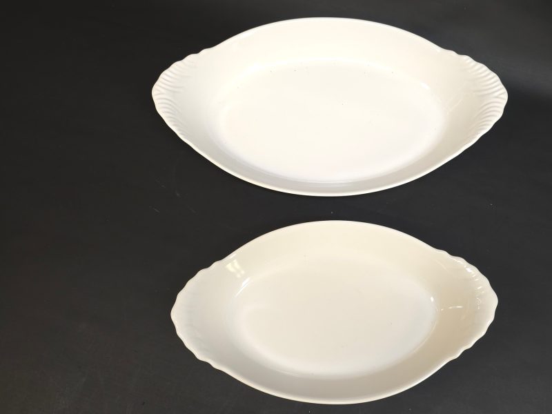 Elegant Set med Serveringsfat från Revol – Fransk Kvalitet i Tidlös Design