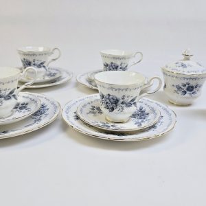 Royal Copenhagen TENARA Fajance Skedställ – Design av Marianne Johnson