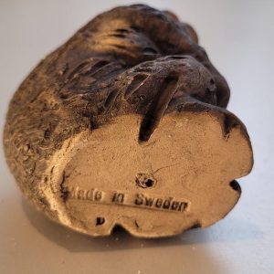 FIGURIN, APA, TILGMANS KERAMIK