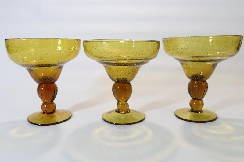 3st bärnstensfärgade dessertglas med bubblor i glaset