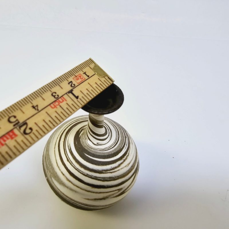 Liten dekorativ vas med unik marmorerad design