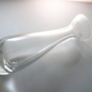 Vacker vas, troligen från svensk glasbruk, ca 29cm
