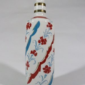 Porslinskaraff "Carnation", designad av A. N. Semenova, LFZ, 1970-80
