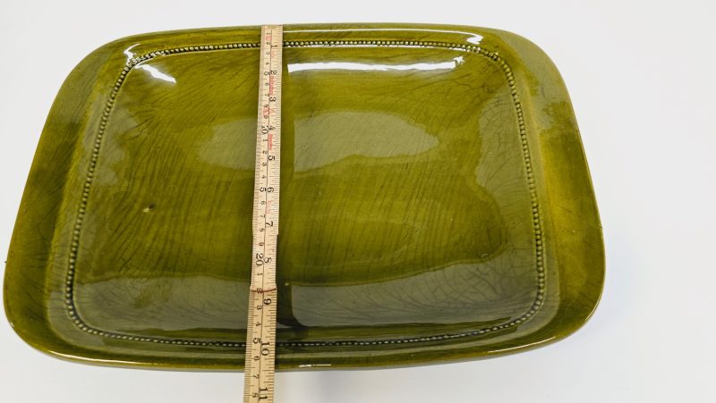 Elegant rektangulärt fat från Höganäs Keramik – Eldfast