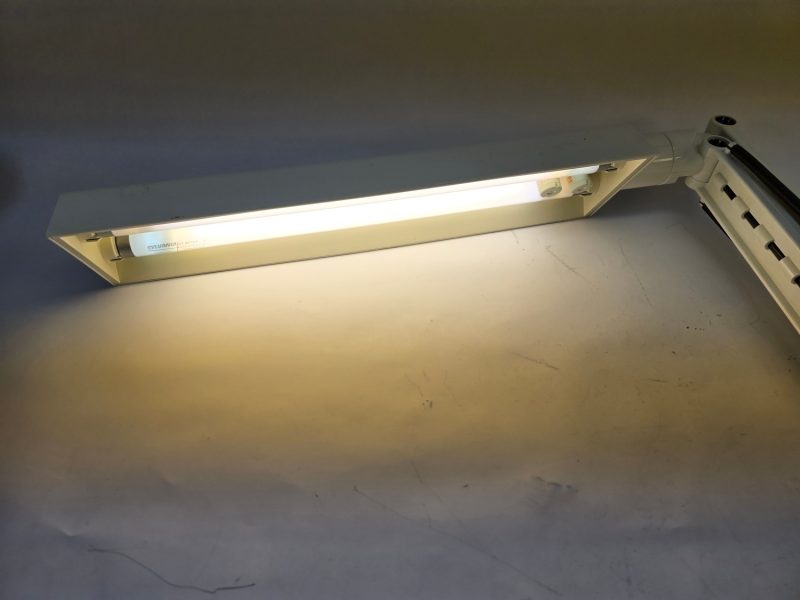 Justerbar Bordslampa - Reparation eller Reservdelar