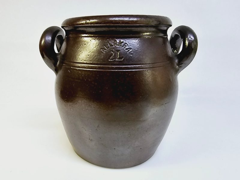 Wallåkra-krus 2L – Saltglaserad stengods i klassisk design