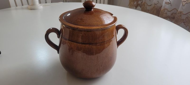 Karott / gryta med lock, old-Höganäs, 22cm