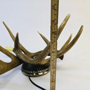 Rustik Vägglampa med Horn – Naturnära Design för Hemmet