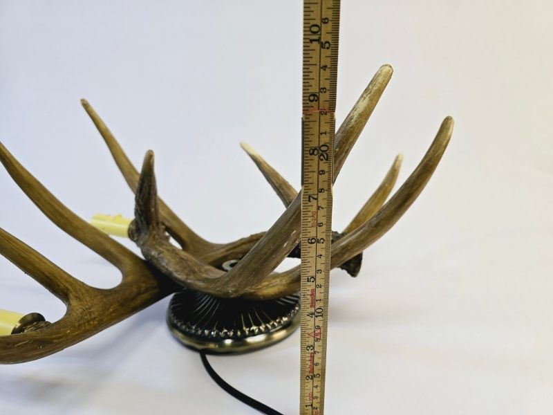 Rustik Vägglampa med Horn – Naturnära Design för Hemmet