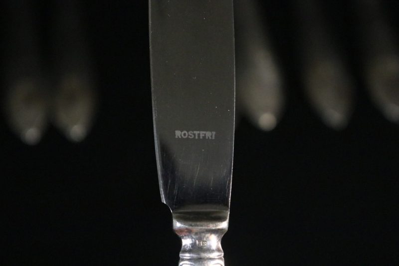 Elegant Bestickset med 15 Knivar i Rostfritt Stål – 24 cm