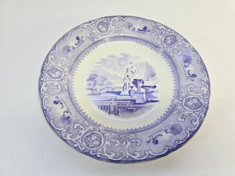 Antik Gustavsberg Tallrik "Carrara" – Lila Dekor, 24 cm