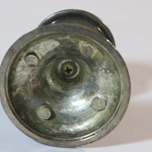 Äggkopp , metall . ingen synlig stämpel