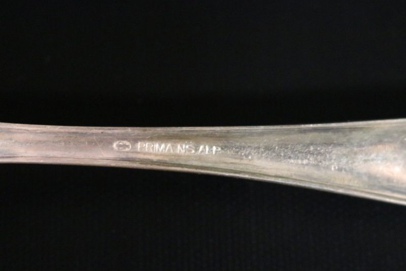 Antikt Set med Eleganta Nysilvergafflar – Ett Klassiker i Din Dukning