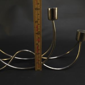 Elegant ljusstake i mässing med modern desi