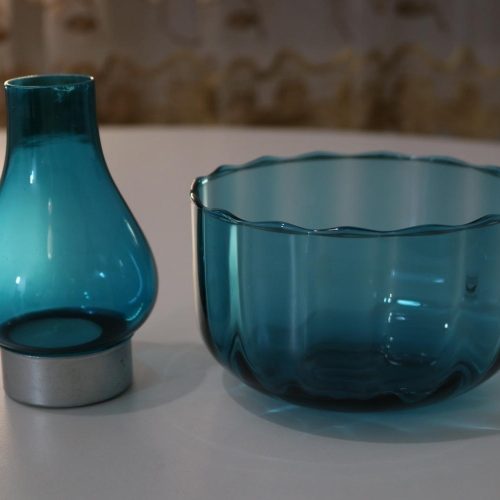 Skål och lykta i blått glas, Älghults glasbruk