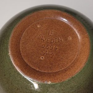 UPSALA-EKEBY, Karott, brunglaserad keramik 10,5cm