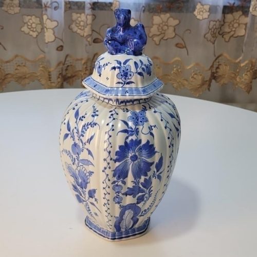 Fajans, Delfa, Royal Gouda, Holland. Royal Zuid Höjd: ca 30cm
