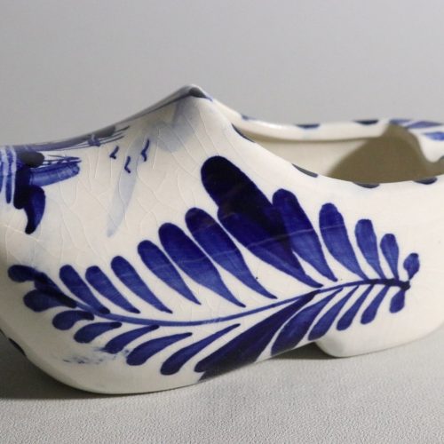Dekorativ keramiktoffel från Delft – Klassisk blåvit design