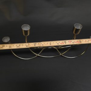 Elegant ljusstake i mässing med modern desi