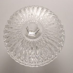 Vacker sockerskål med lock, kristall