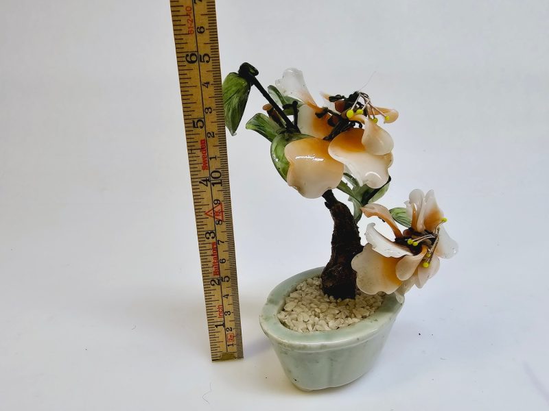 Exklusiv handgjord bonsai med porslinsblommor – unik dekoration i klassisk stil!