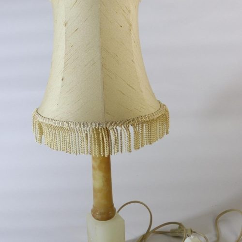 BORDSLAMPA, Alabaster  - skärm ingår