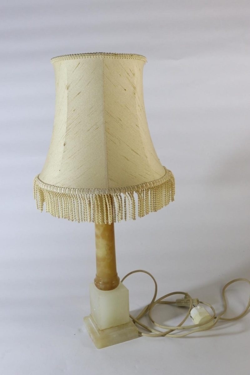 BORDSLAMPA, Alabaster  - skärm ingår