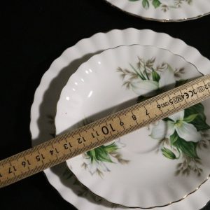 Royal Albert "Trillium" Kaffeservis med Tårtfat – Engelsk Elegans