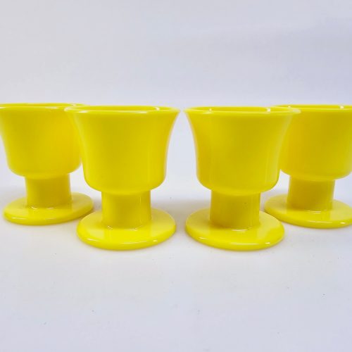 Retro Äggkoppar i Solgul Design – Forse Gnista
