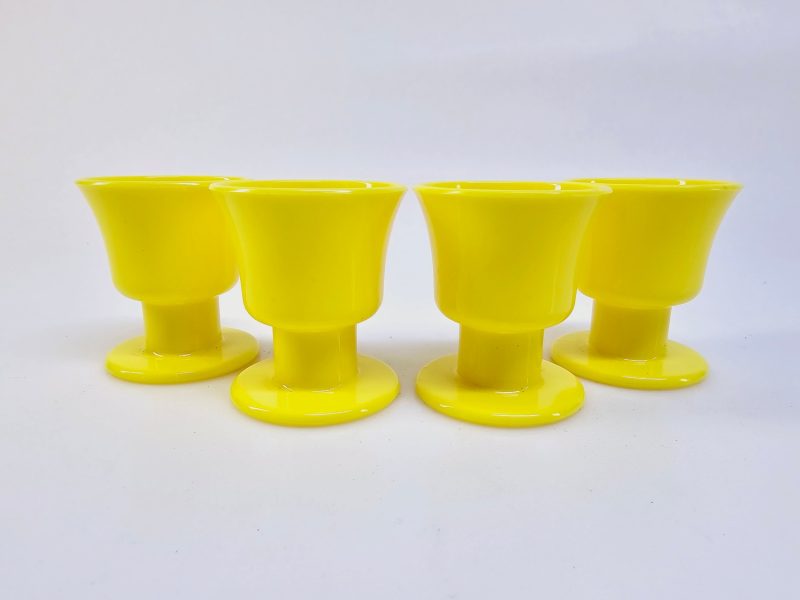 Retro Äggkoppar i Solgul Design – Forse Gnista