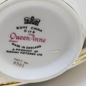 Queen Anne Bone China - Eleganta Tekoppar med Rosmotiv, Set om 4