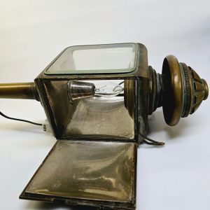 Vintage lanternformad bordslampa i mässing – Rustik och unik design