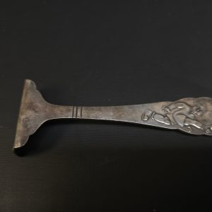 Vintage Barnbestick i nysilver med unikt fotbollsmotiv