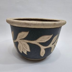 Unik Keramisk Kruka med Bladmönster, D 23,5cm