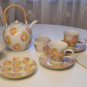 Handmålad teservis