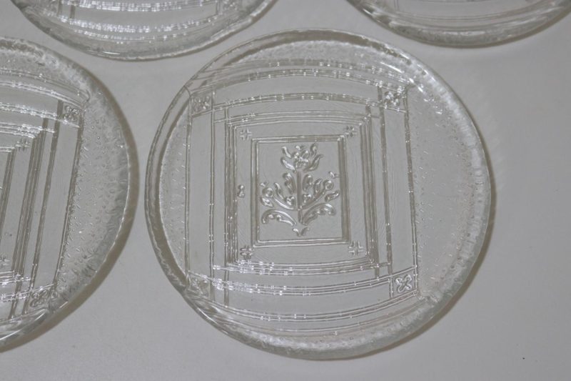 5st assietter i pressglas, 15cm