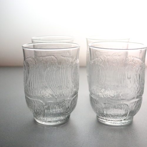Set om 4 Glas med Struktur – Eleganta och Unika
