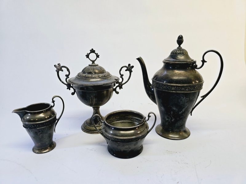 Elegant Set i Nysilver – Kaffekanna, Sockerskål, Gräddkanna & Skål med Lock